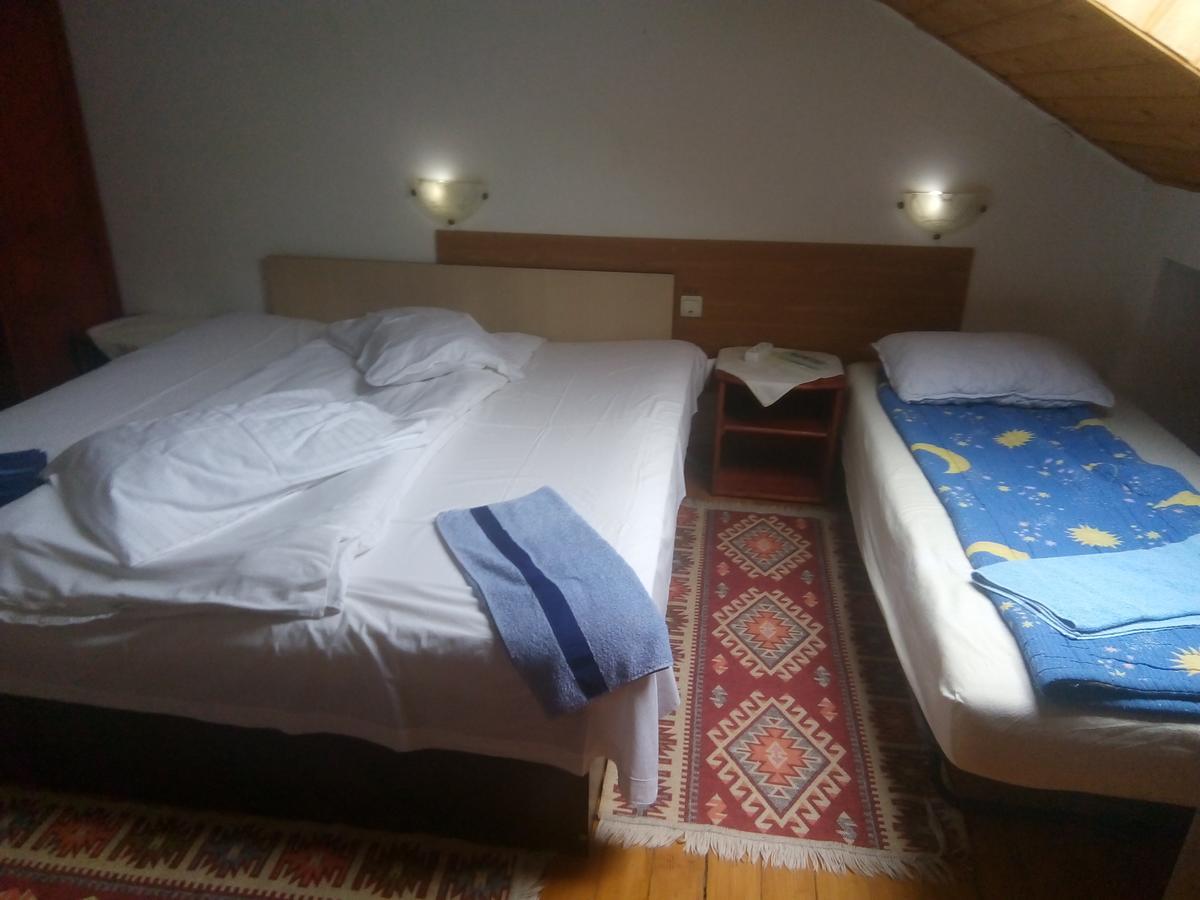 Cameră cvadruplă cu baie