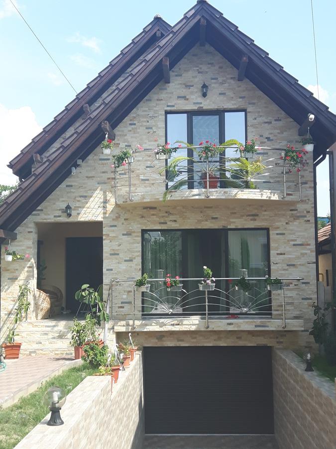 Apartament cu 3 dormitoare