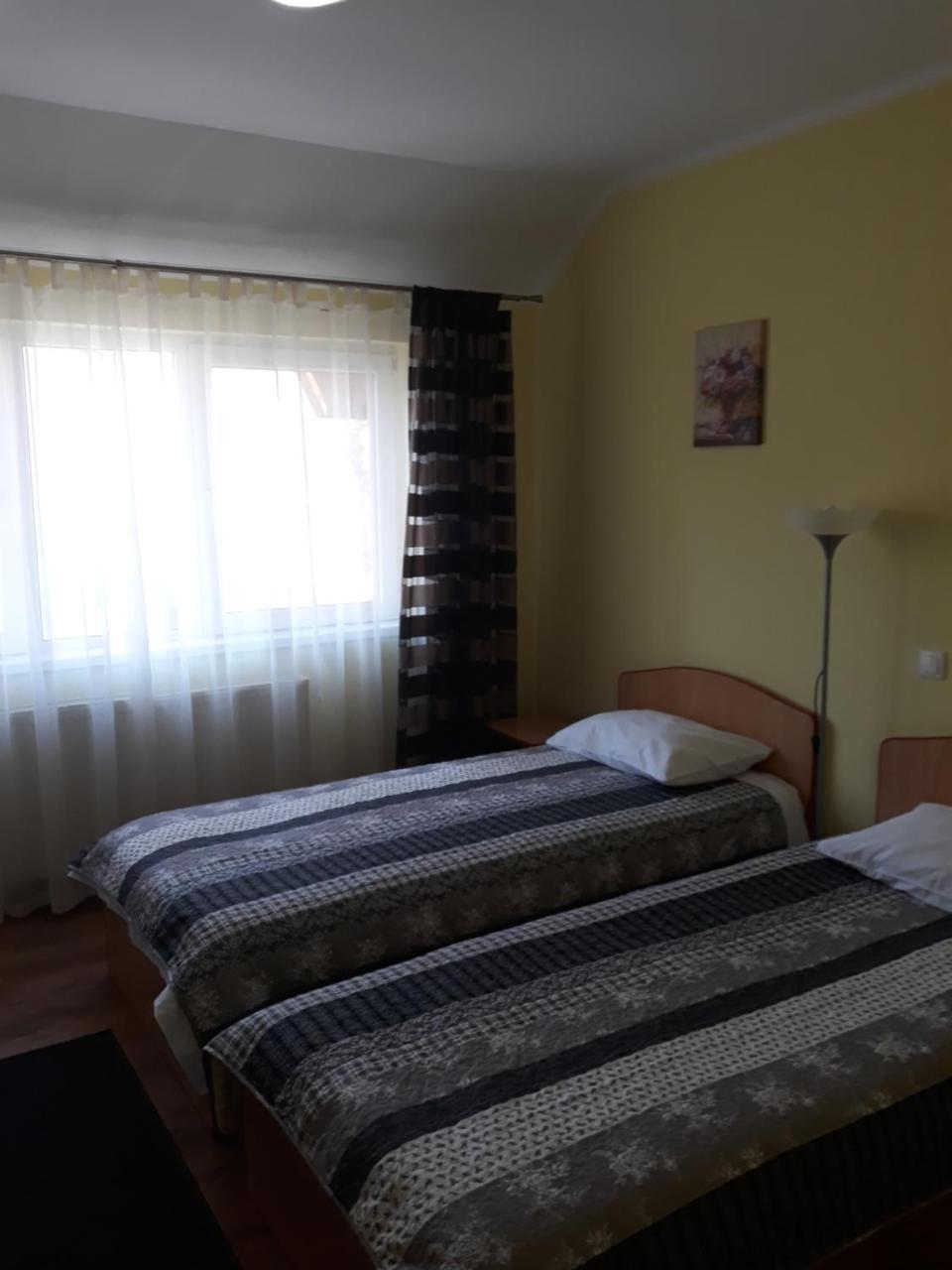 Cameră twin standard