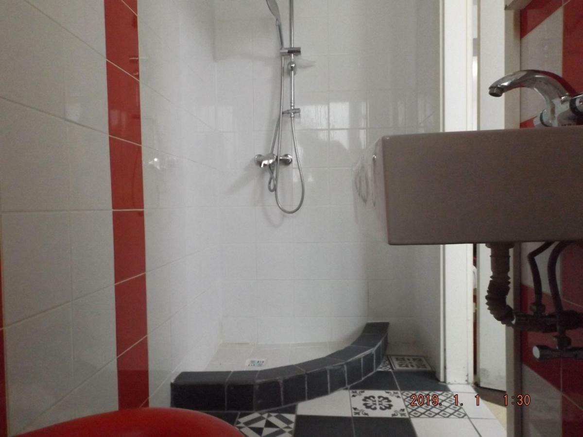 Apartament cu terasă