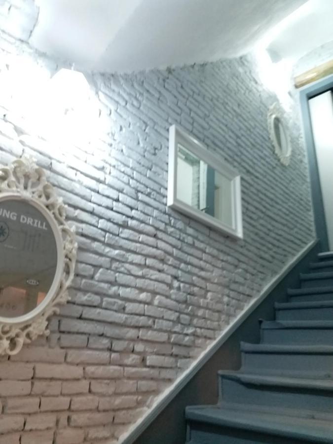 One-Bedroom Apartment,920911792:JPEG