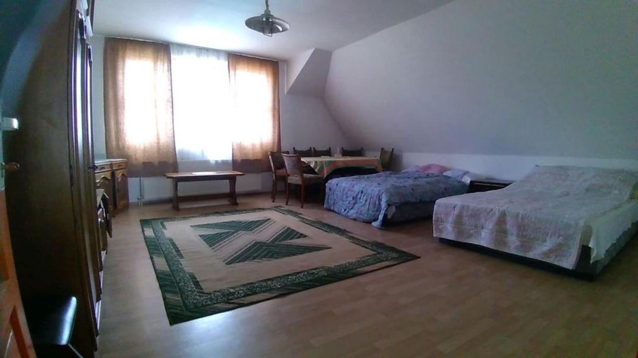 Cameră de familie