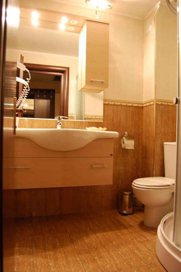 Standard Double Room,419108961:JPEG