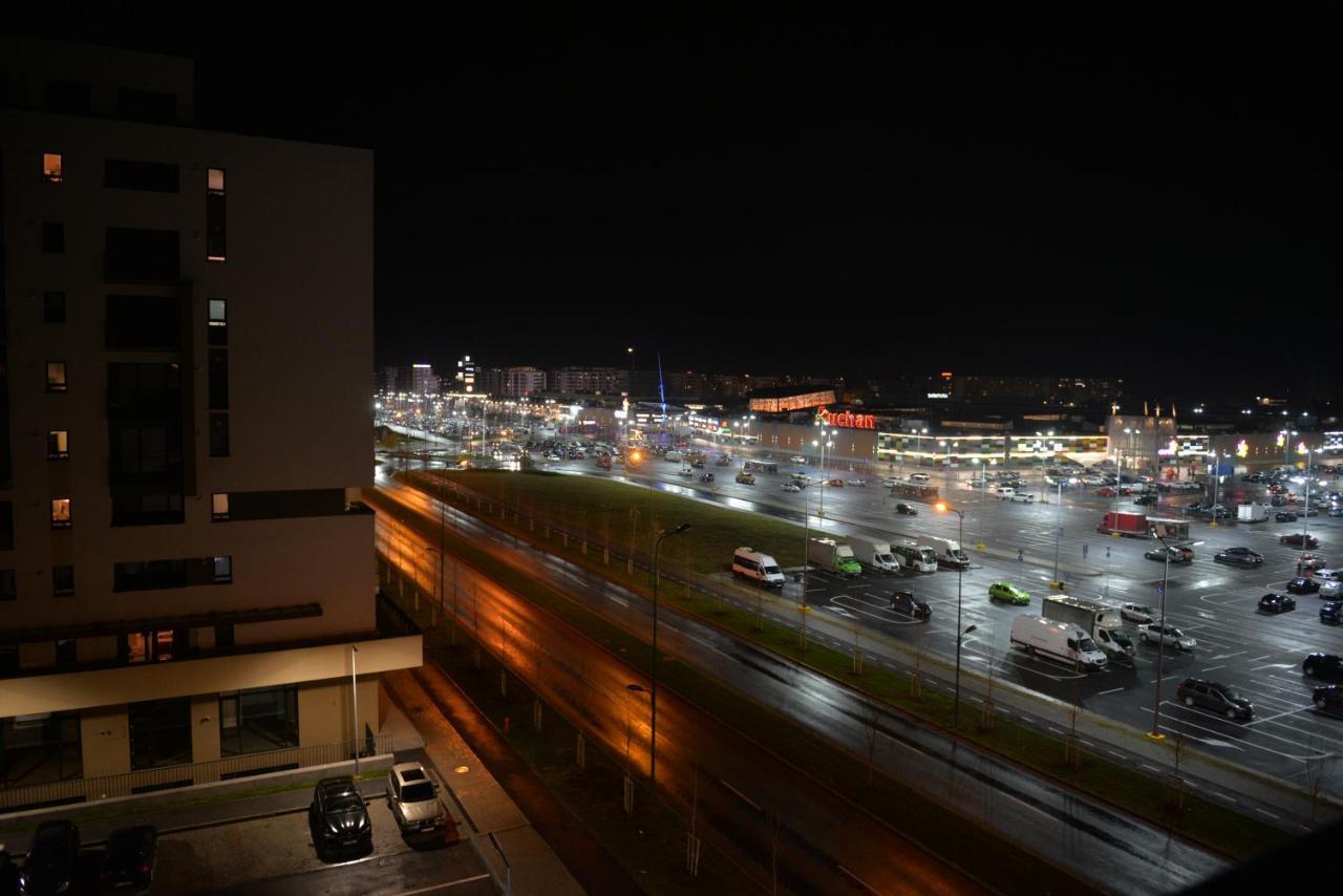 One-Bedroom Apartment,943233139:JPEG