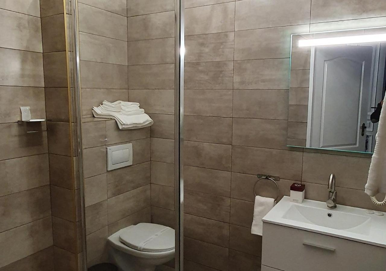 Cameră Dublă Deluxe