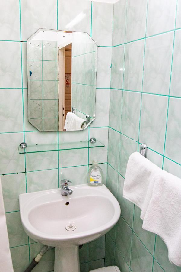 Cameră triplă