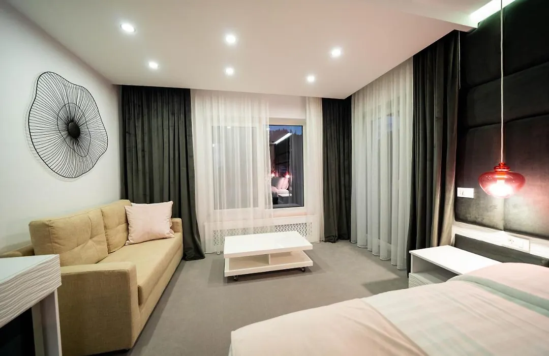Velvet Home-1