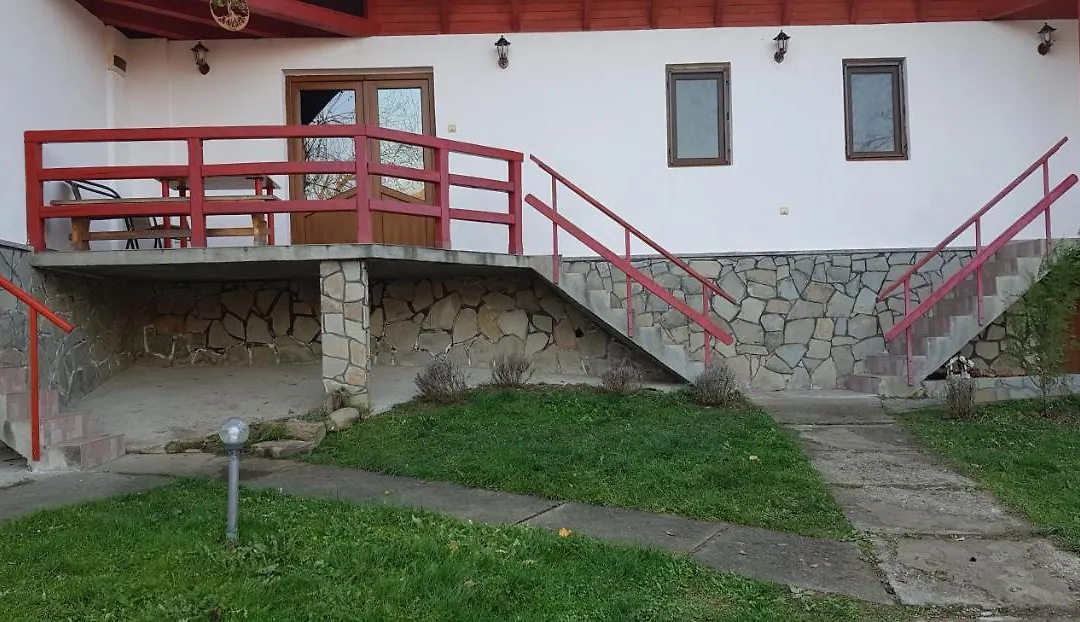 Casa Bordei-1
