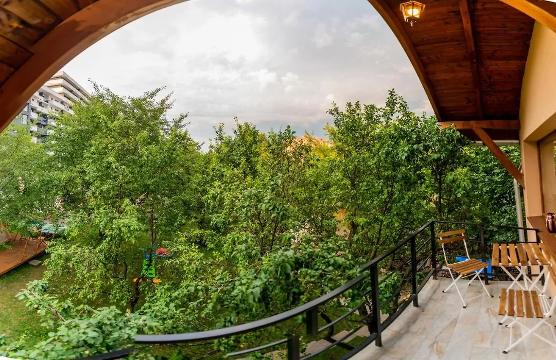 Dragonfly Studio With Garden & Free Private Parking-1