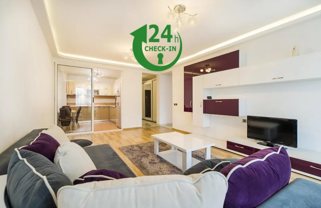 Relax Apartment Coresi Mall-1