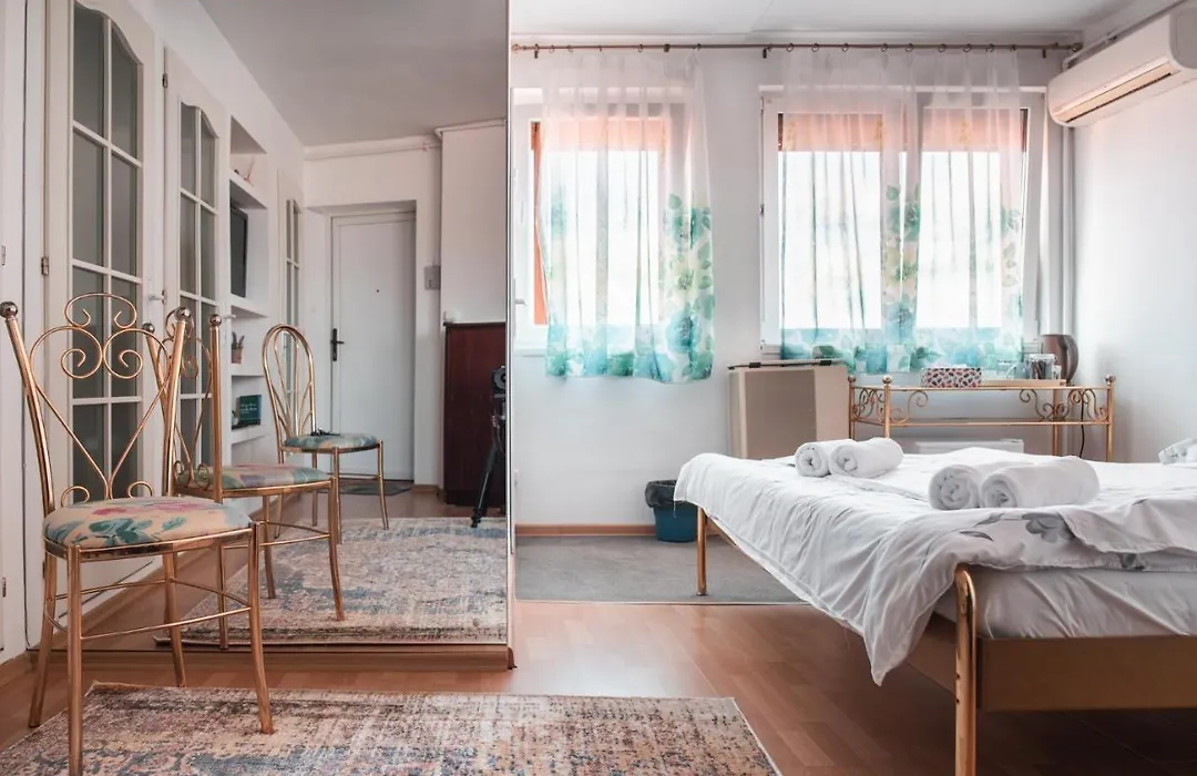 Apartament Tribunei-1