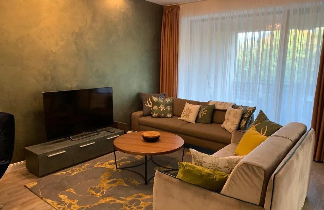 Edelweiss Apartments Silver Resort Poiana Brasov-1