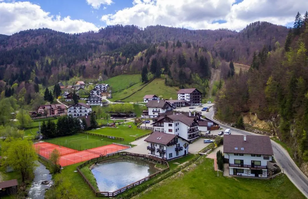 Resort Cheile Gradistei Moieciu-1