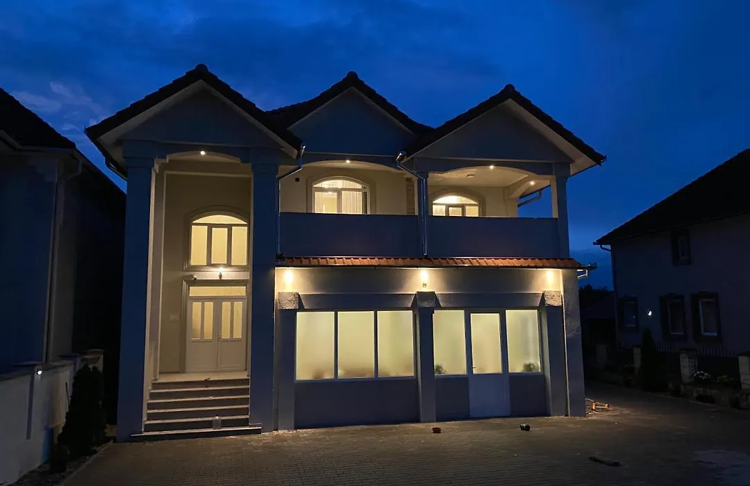 Absolut Residence Hateg-1