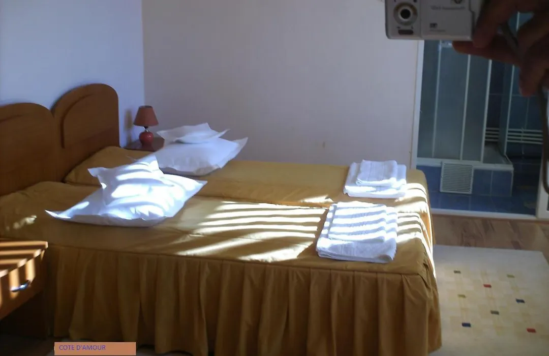 Pension Cote D'Amour-1