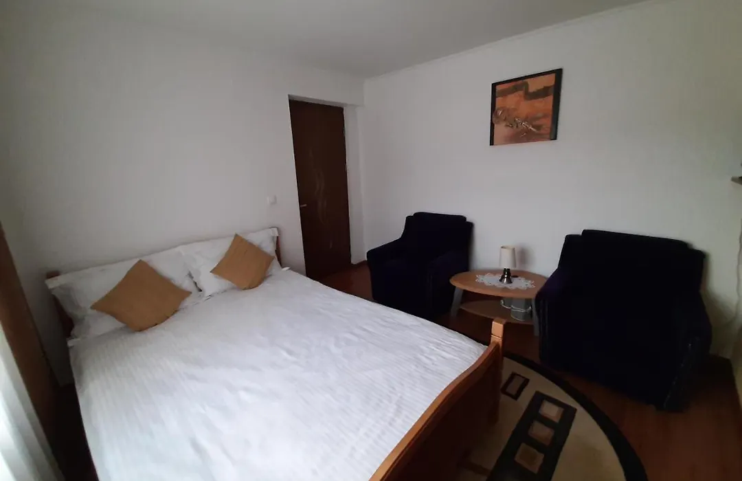 Casa Iris Slanic-1