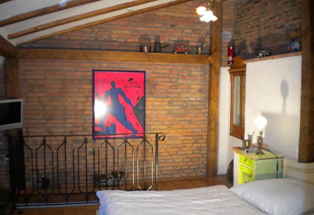 Casa Rozelor-1