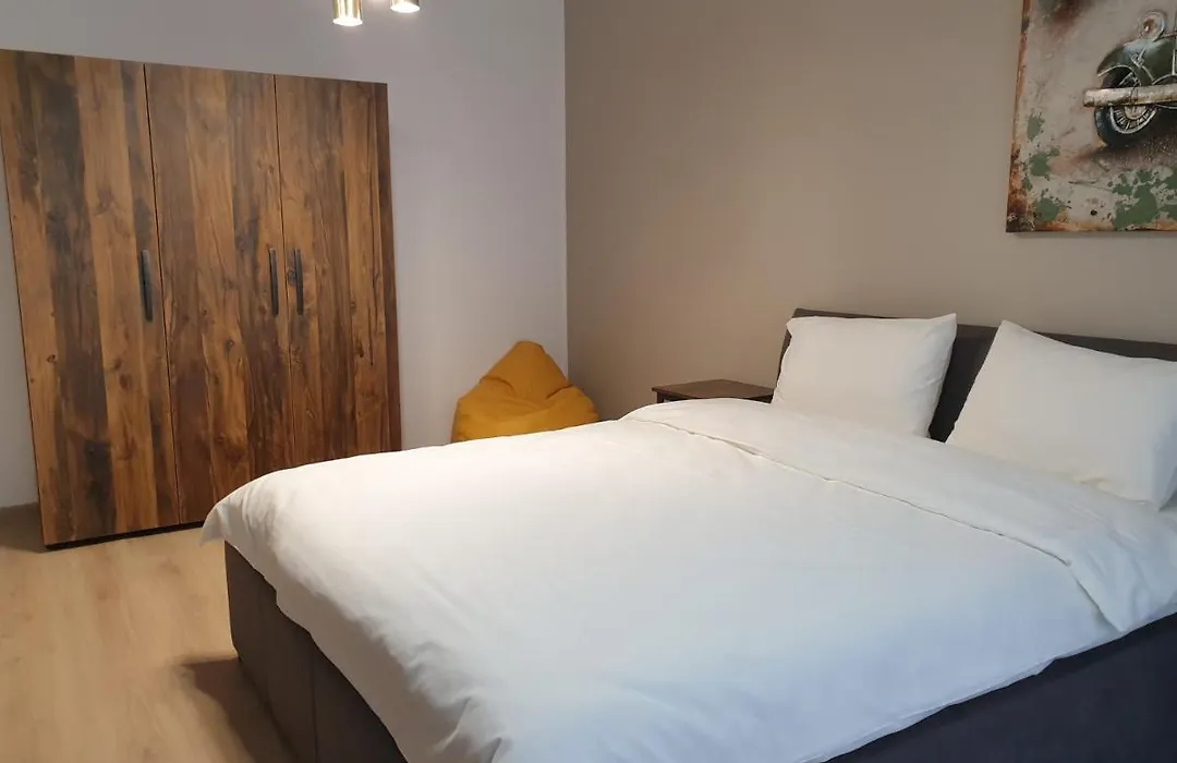 Qualis Apartament2-1