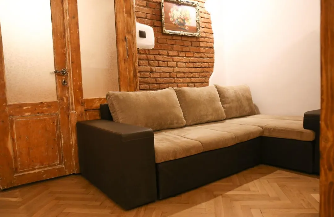 Apartamentul 16-1