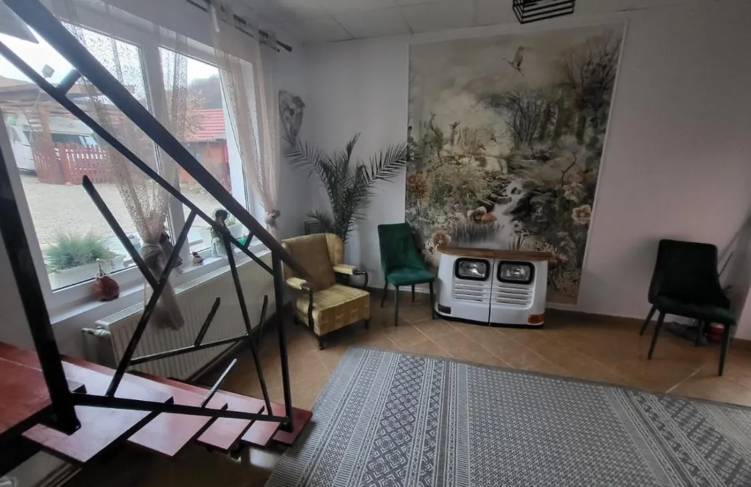 House Of Julia-1