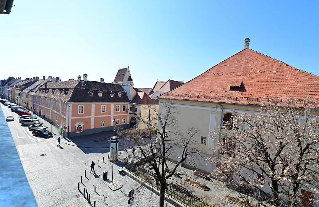 Flh - Royal Studios-1