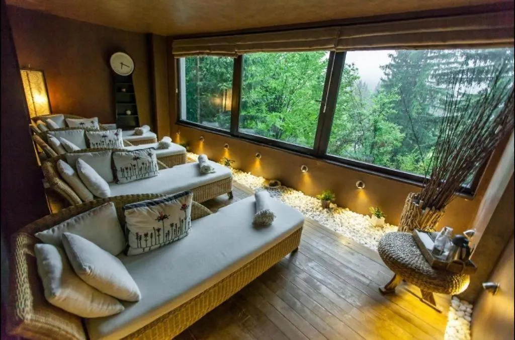 Alpin Resort Hotel - Apartamentele 2403-2404- Proprietate Administrata De Gazda Privata-1
