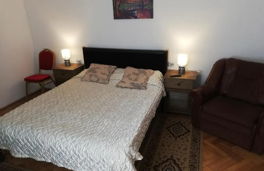 Casa BUCUR-1