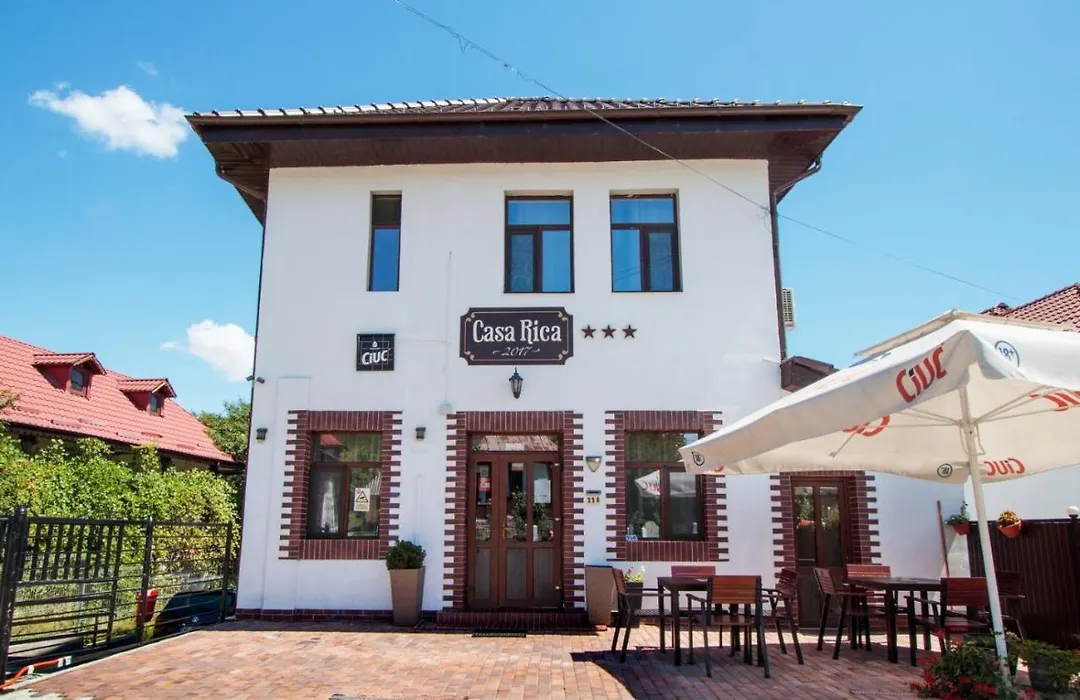 Pensiunea Casa Rica-1