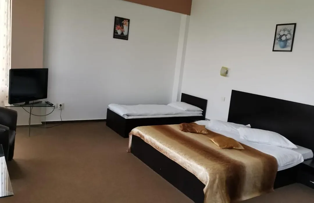 Hotel Nt-1