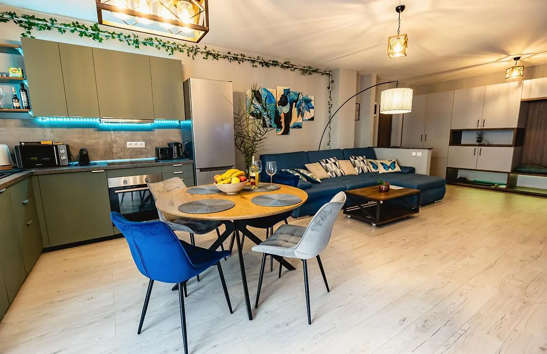 Alice Apartment-1