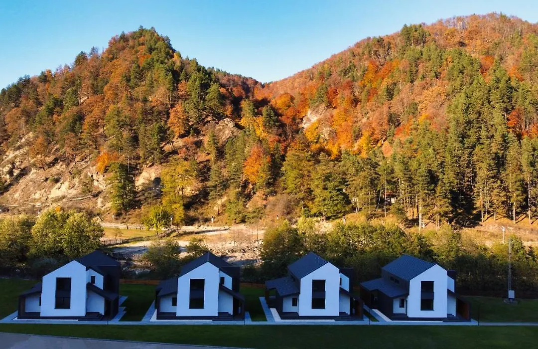 Complex Lunlo Village-1