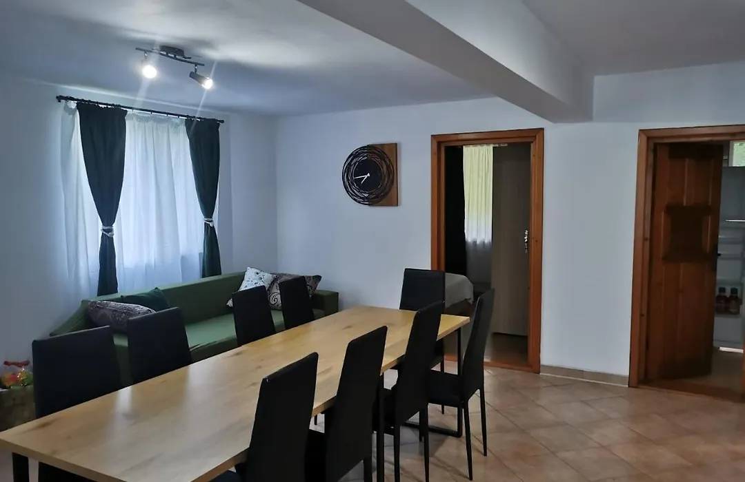 Casa Noastra-1