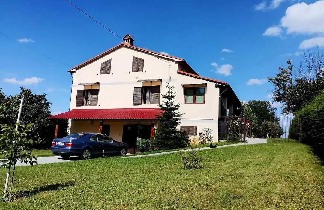 Casa de Vacanță S&B-1