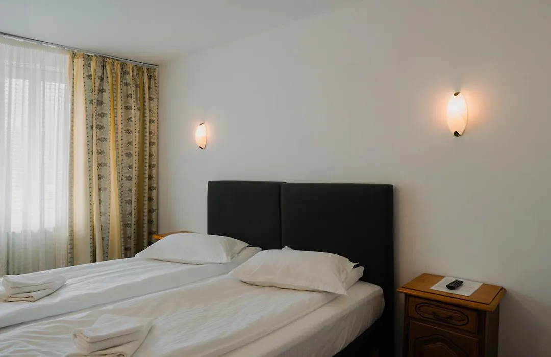 Hotel Casa Pelerinul-1