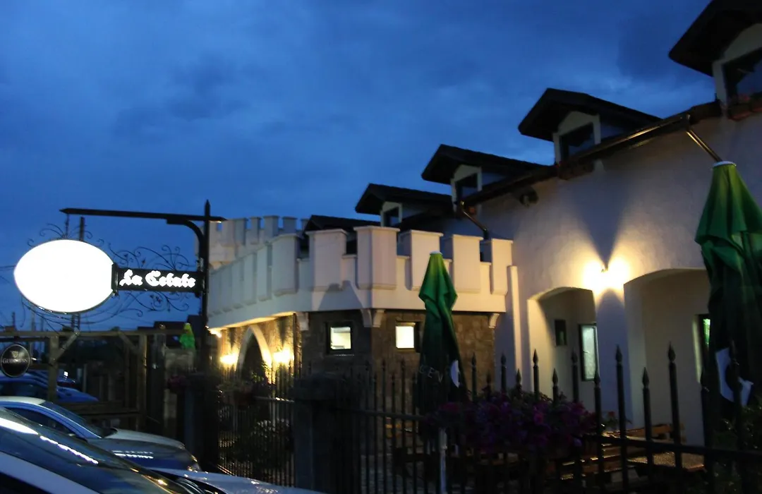 Hotel Lacetate-1
