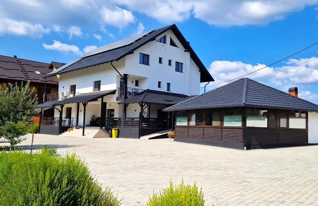 Bukovina Blue-1