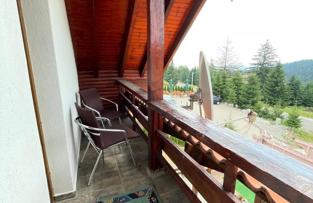Red Family Apartments-1