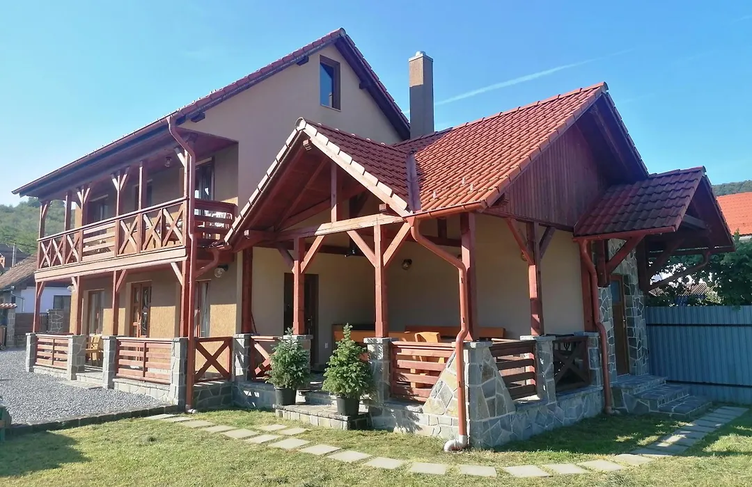 Raza Soarelui Pension-1
