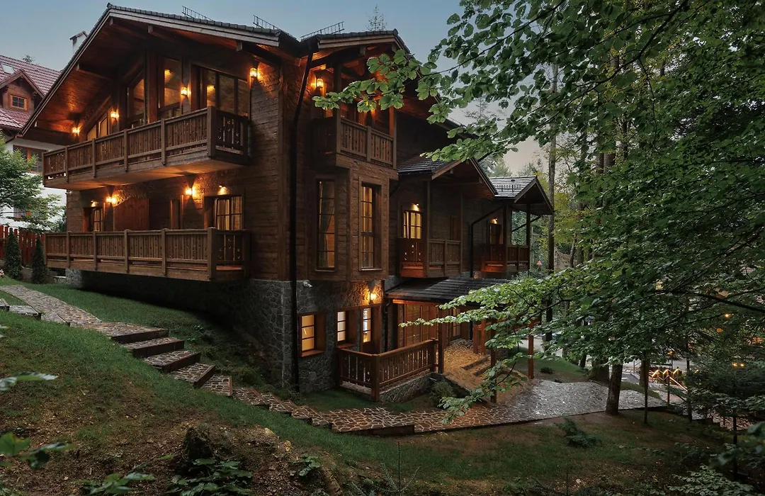 Chalet Royal-1