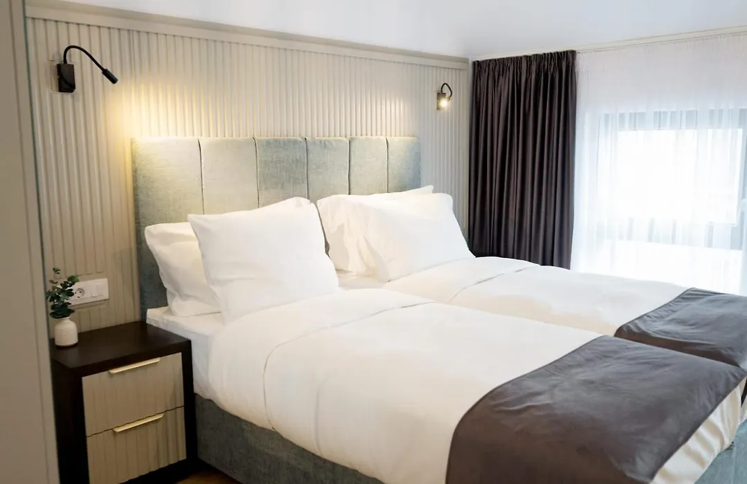 Hotel Dumbrava-1