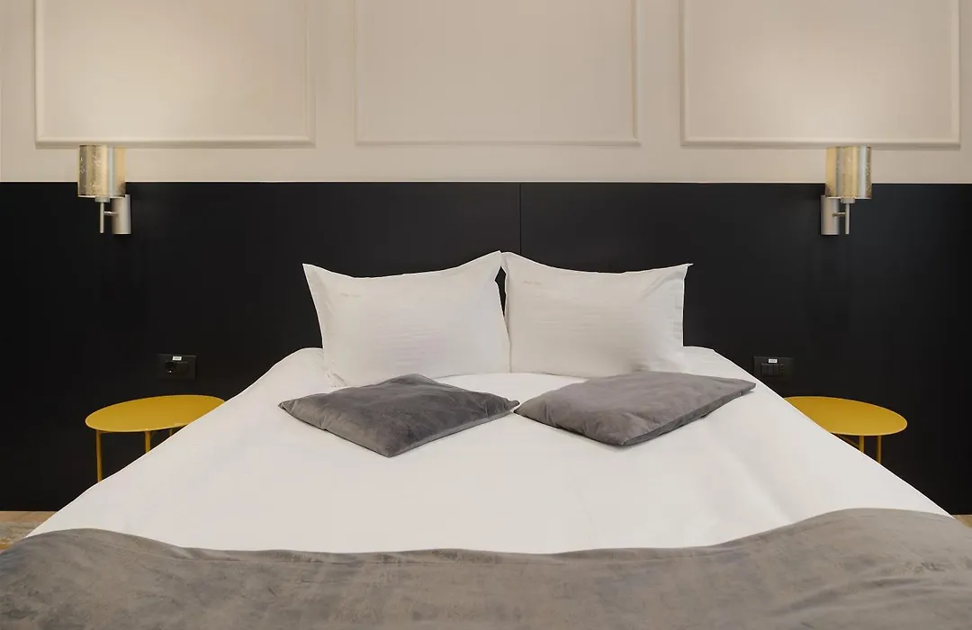 Hotel Atria-1