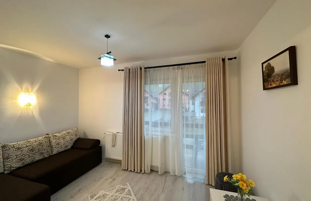 Căsuța de lângă izvor-1