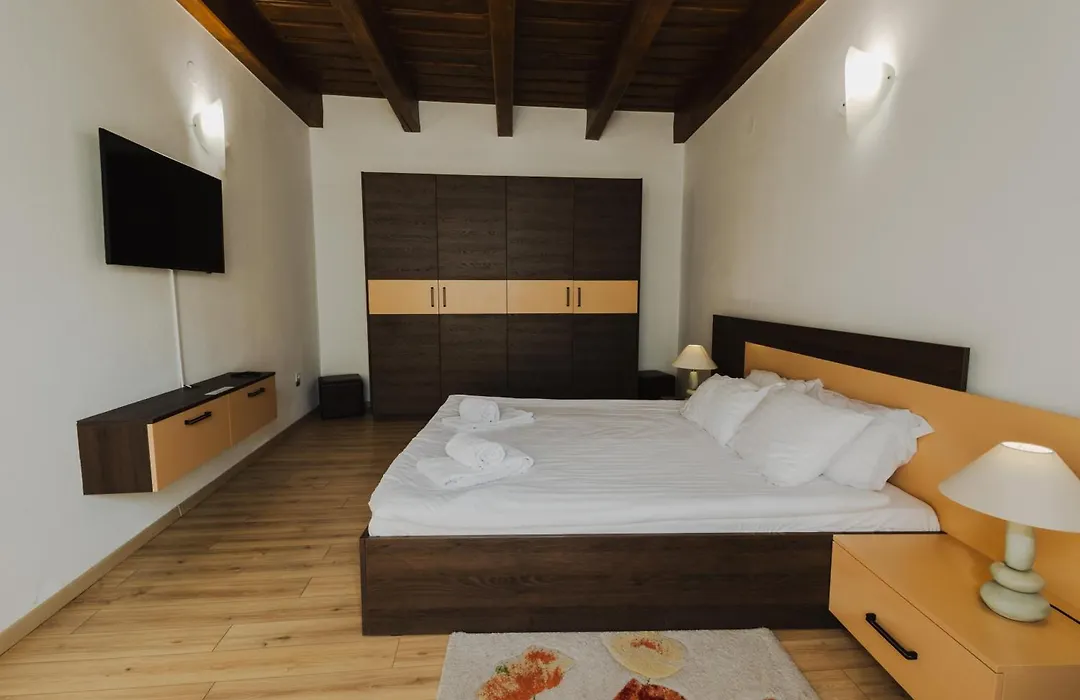 Casa Nicolae Luxury Suites-1