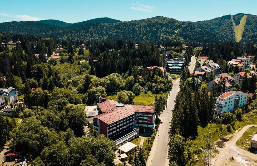 Hotel Carpați-1