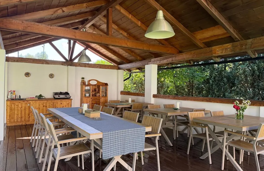 Anahouse-1