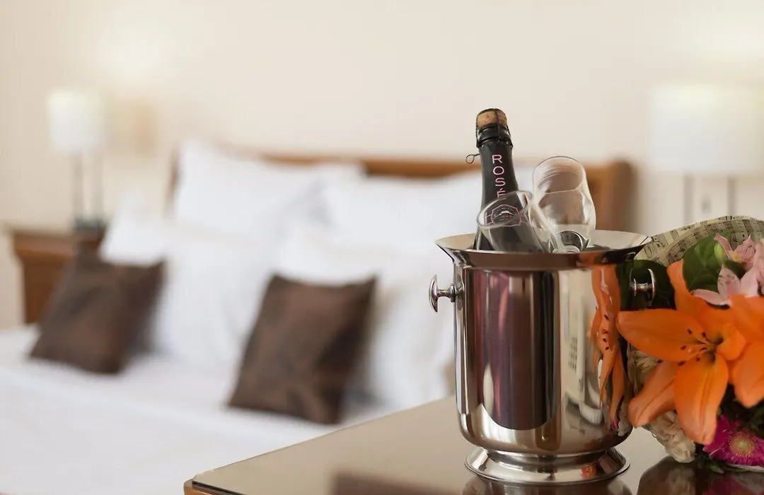 Hotel Athos R.M.T.-1