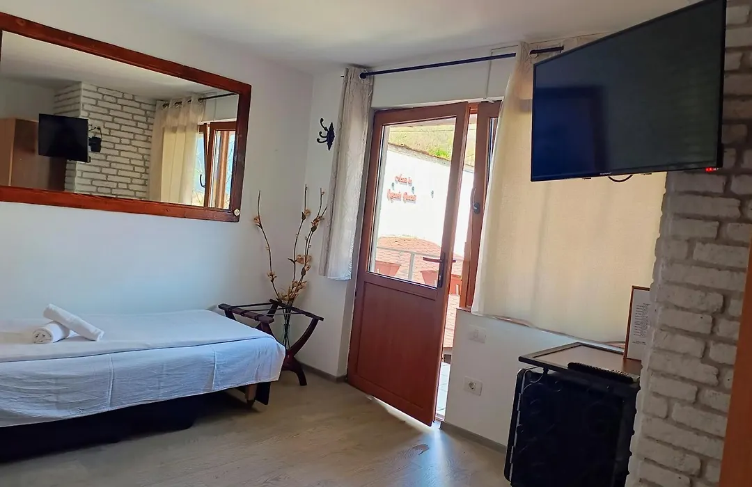 Casa de vacanta La Locanda Dubova-1