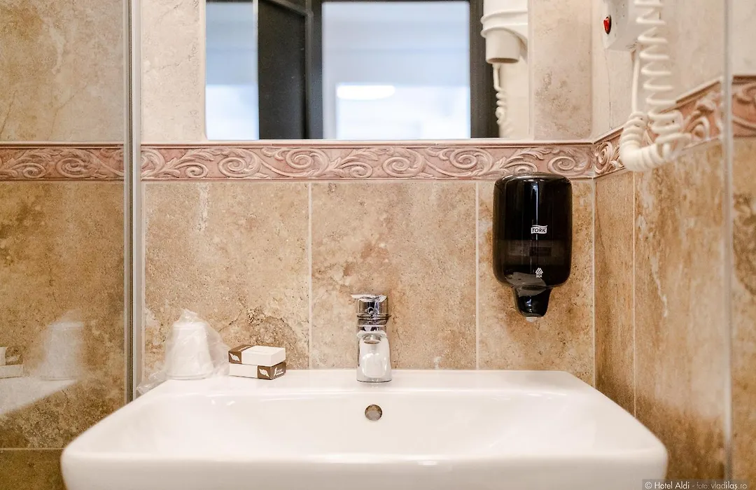 Hotel Aldi-1