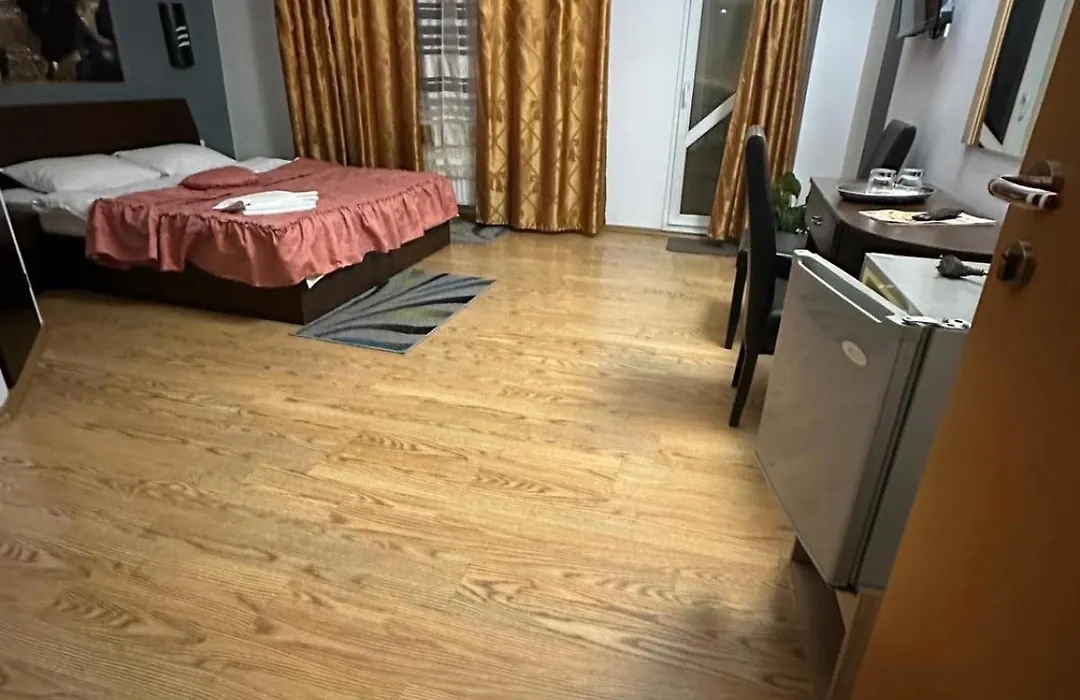 Casa Floraly-1