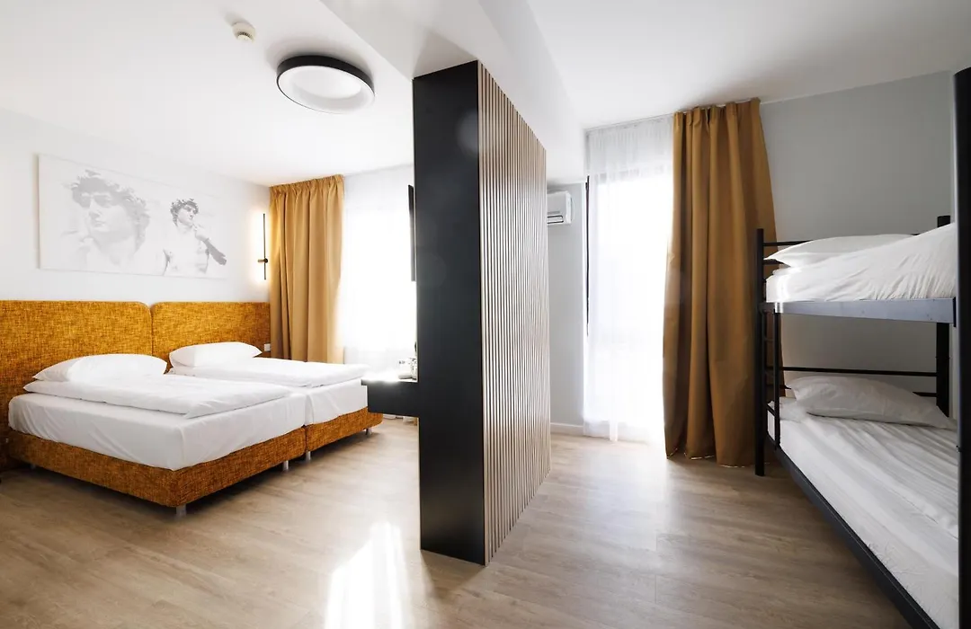 Hotel Mariss-1